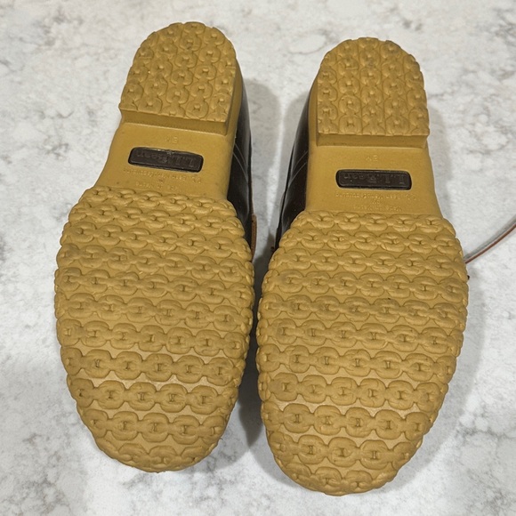 Women’s LL Bean Duck Boots - Picture 2 of 3